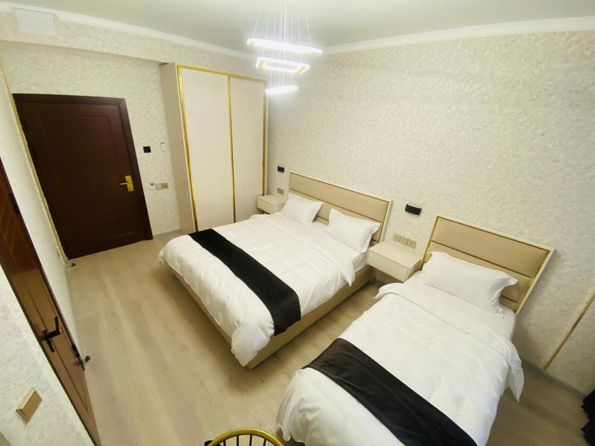 Baland Hotel Dushanbe Luaran gambar